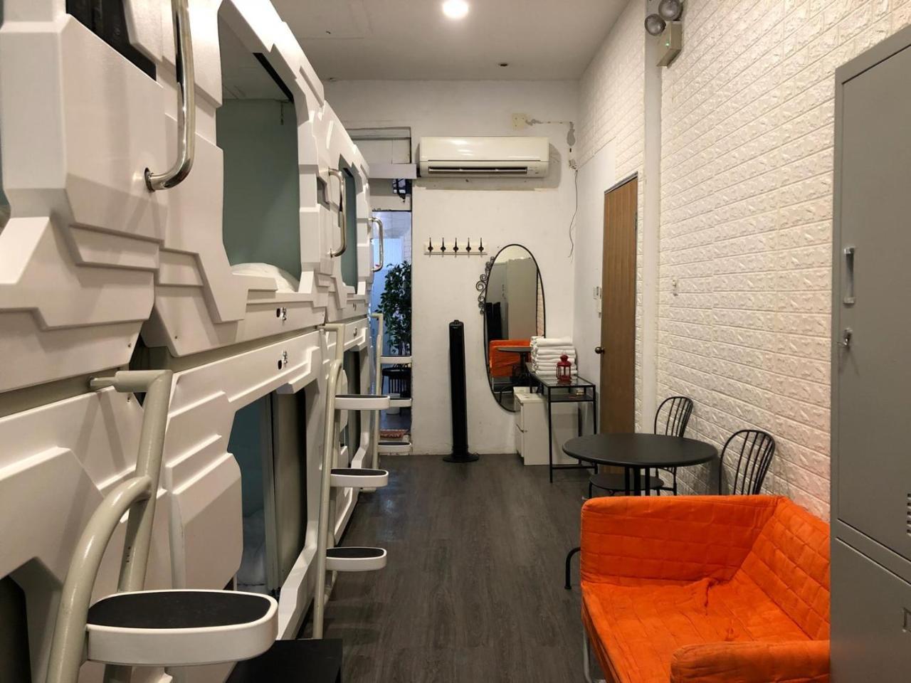 Oh My Pods Vandrarhem Singapore Exteriör bild
